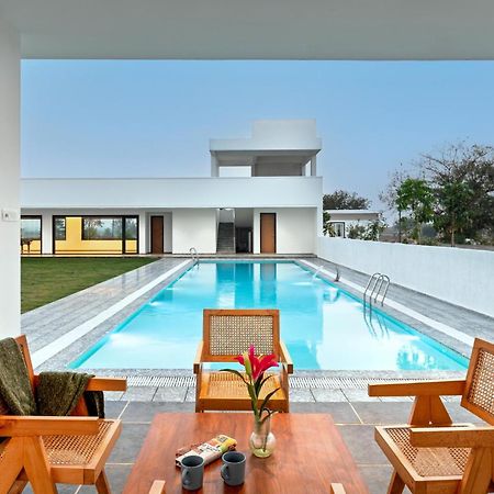 Stayvista At Aj House With Pvt Pool & Projector Set-Up Haydarabad Dış mekan fotoğraf